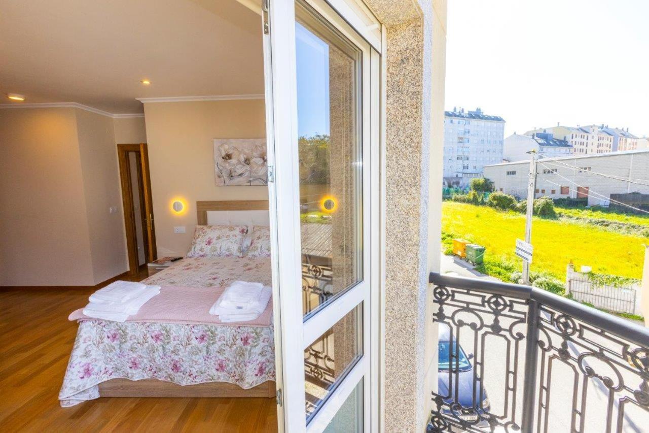 Apartamentos Riamar 2 Ribadeo Exterior photo