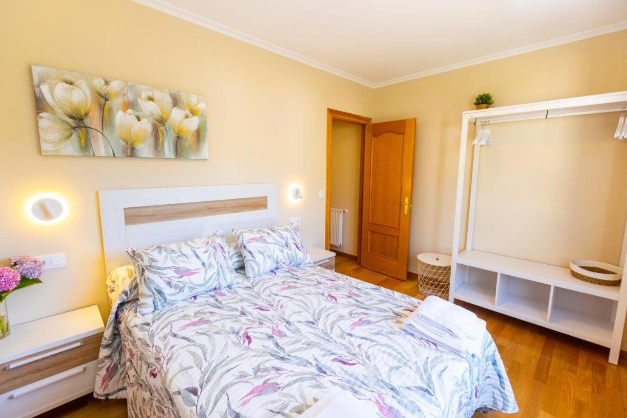 Apartamentos Riamar 2 Ribadeo Exterior photo