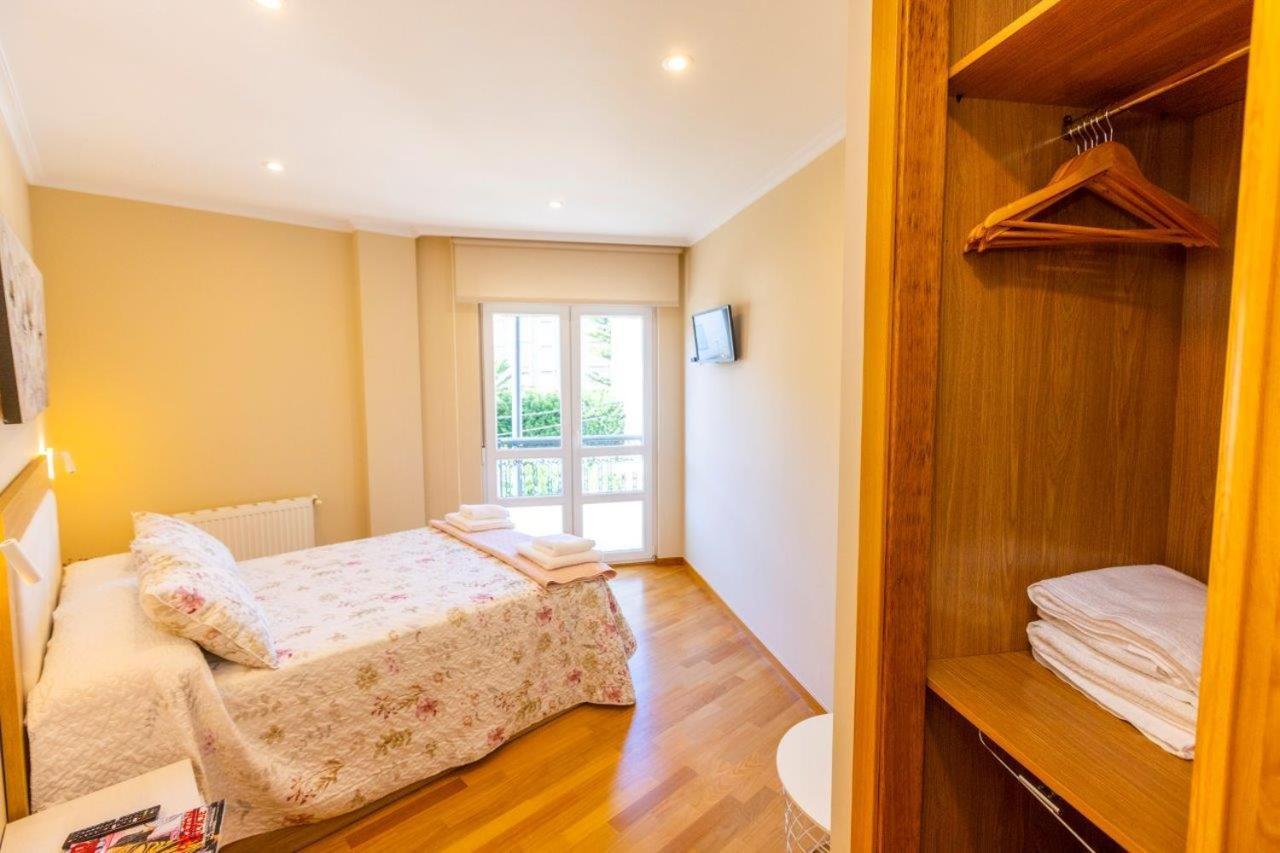 Apartamentos Riamar 2 Ribadeo Exterior photo